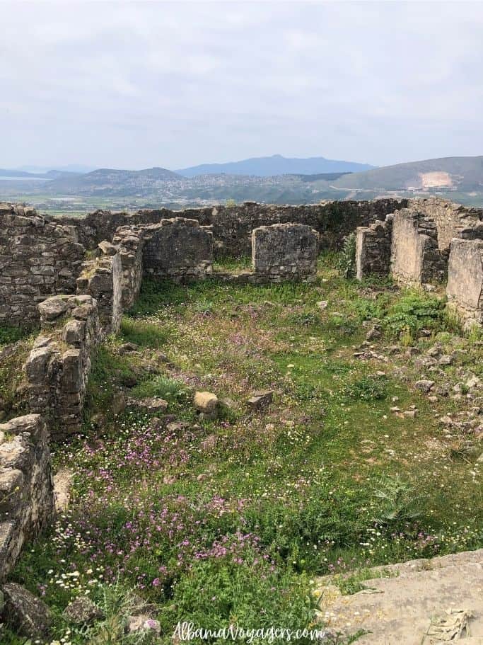 Ruins of walls at Finiq