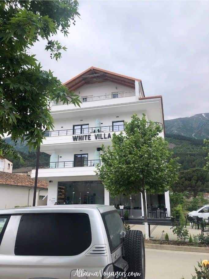 exterior view of White Villa Hotel in Permet